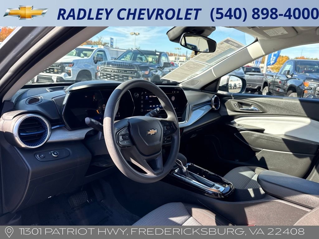 Certified 2024 Chevrolet Trax LT image 13