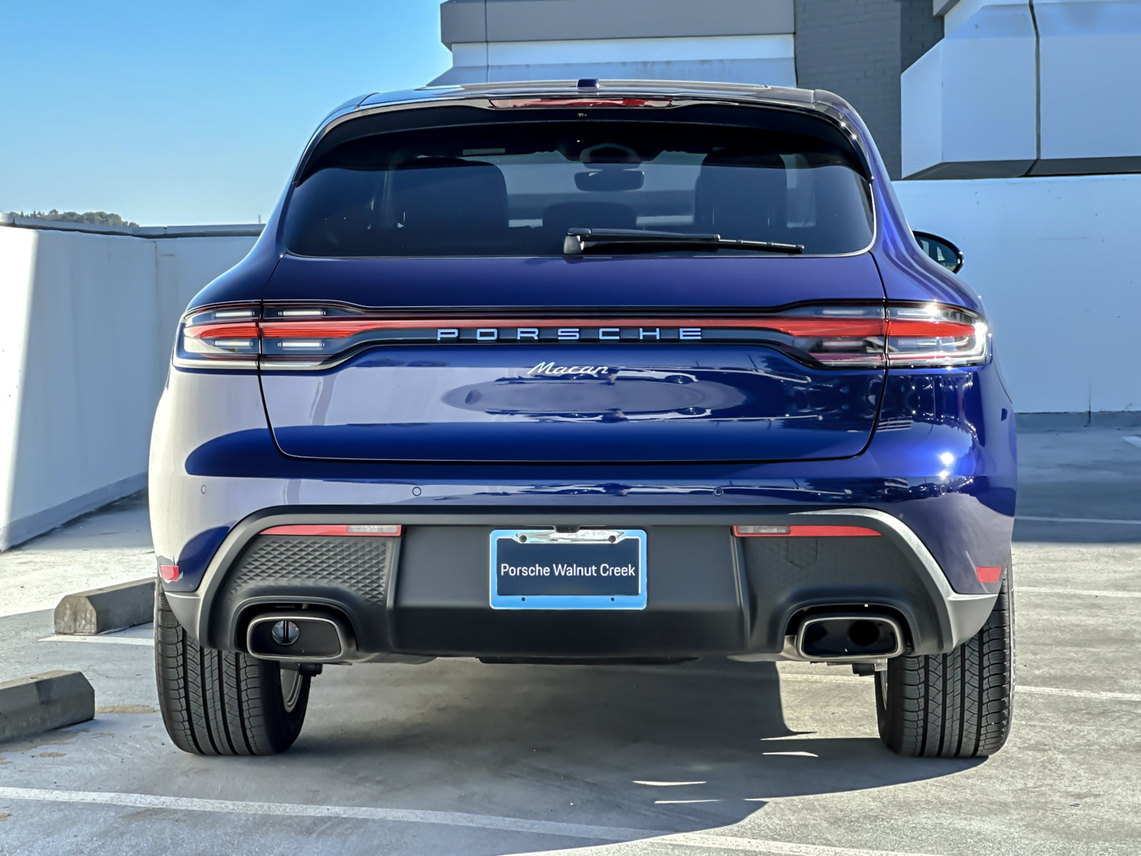 Used 2026 Porsche Macan AWD/4WD image 8