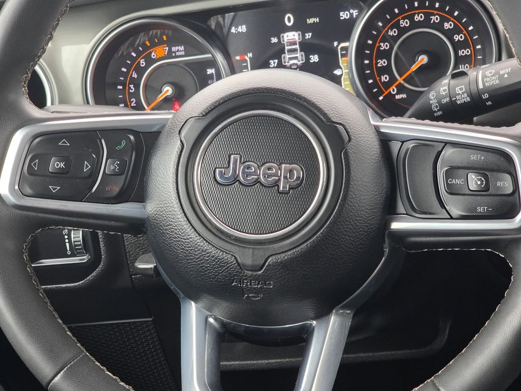 Used 2023 Jeep Wrangler Unlimited Sahara AWD/4WD image 16