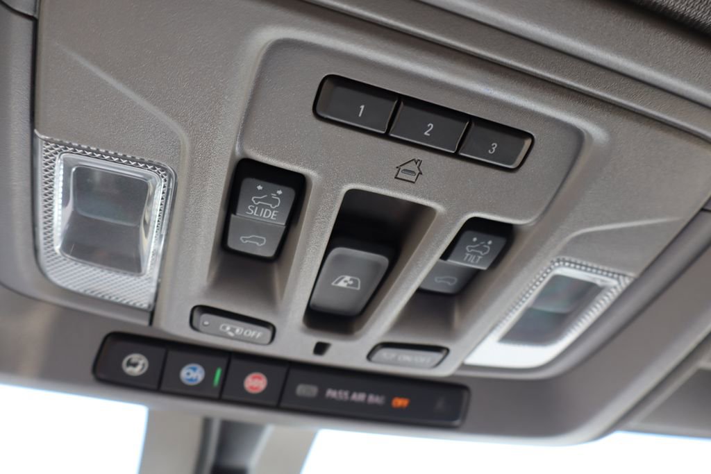 Used 2021 Chevrolet Silverado 2500 LTZ w/ LTZ Plus Package image 31