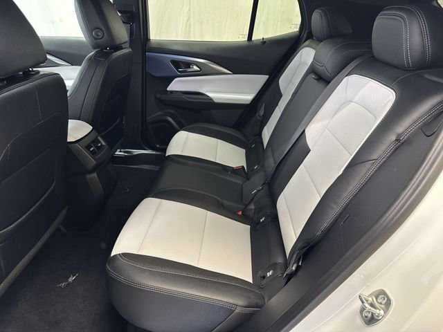 Used 2025 Chevrolet Equinox EV LT FWD image 12