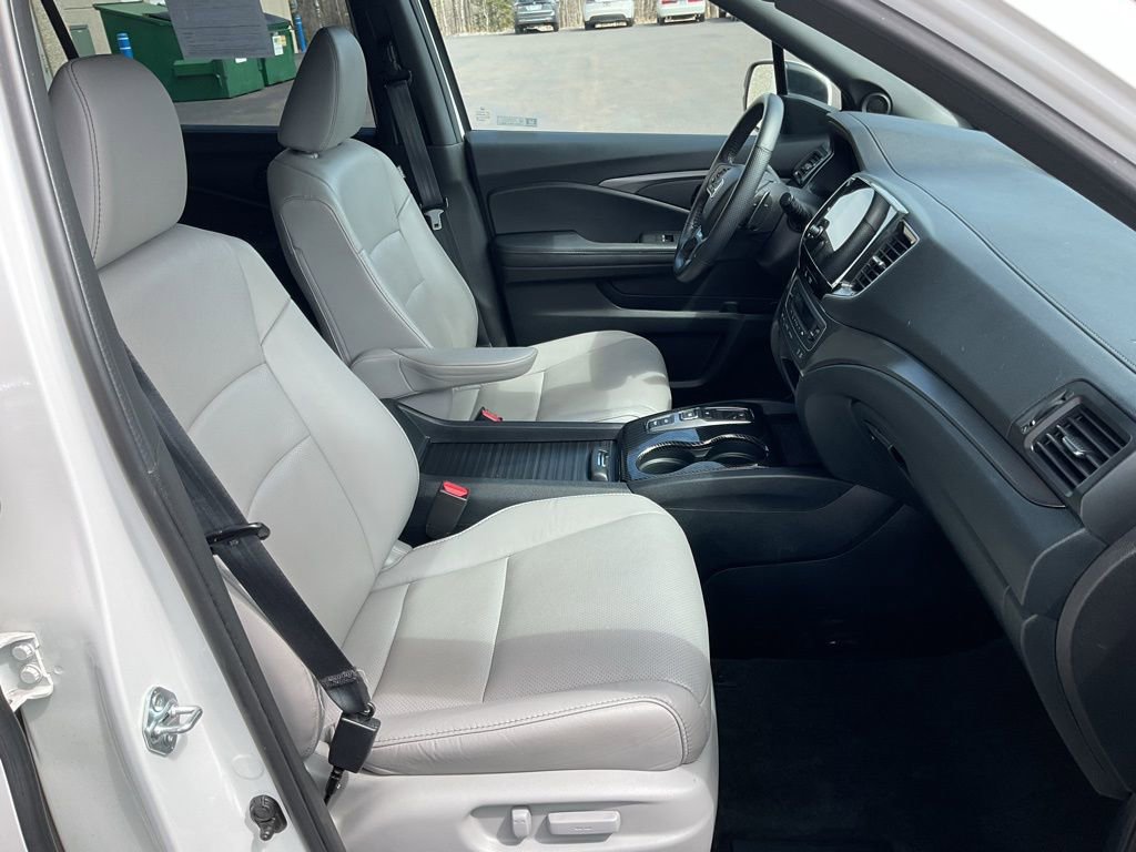Used 2023 Honda Passport EX-L image 19