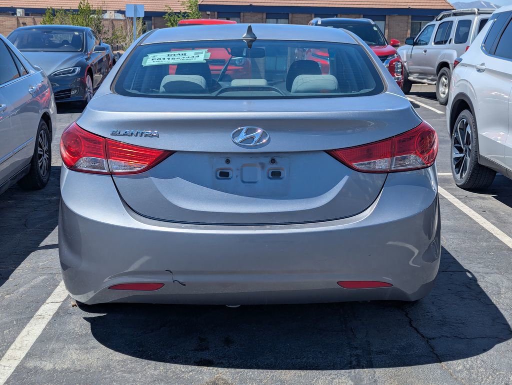 Used 2013 Hyundai Elantra GLS w/ Preferred Pkg FWD image 5