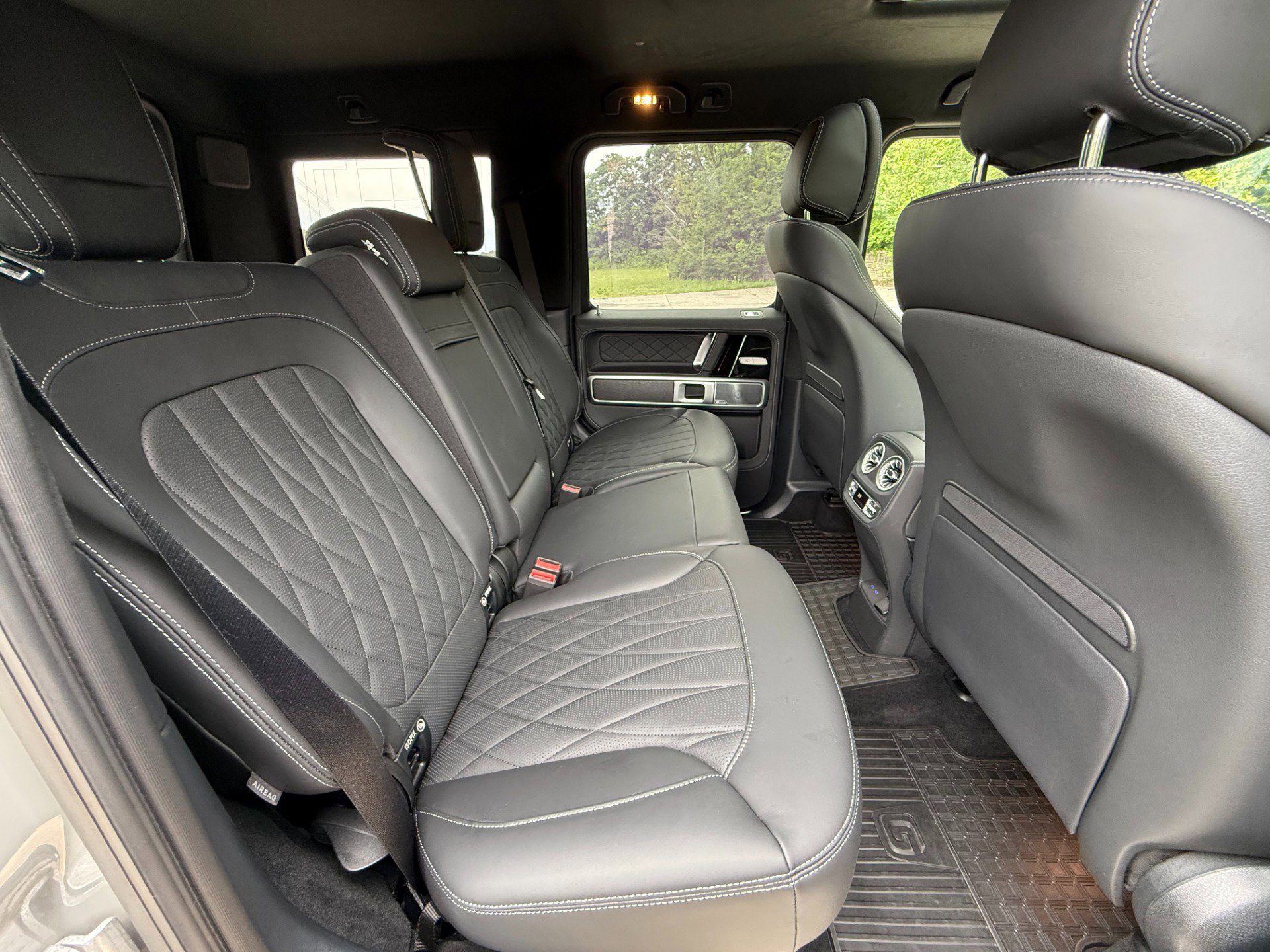 Used 2025 Mercedes-Benz G 63 AMG 4MATIC image 30