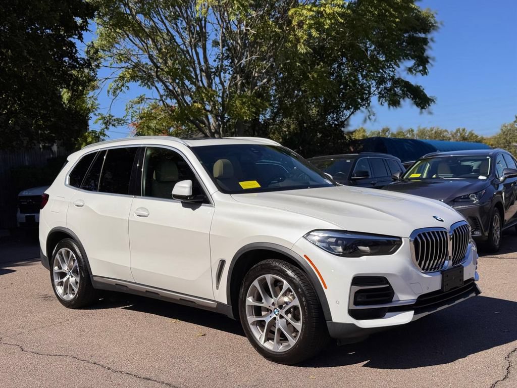 Used 2022 BMW X5 xDrive40i w/ Premium Package AWD/4WD image 8