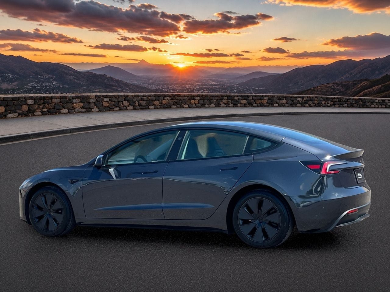 Used 2024 Tesla Model 3 Standard Range RWD image 4