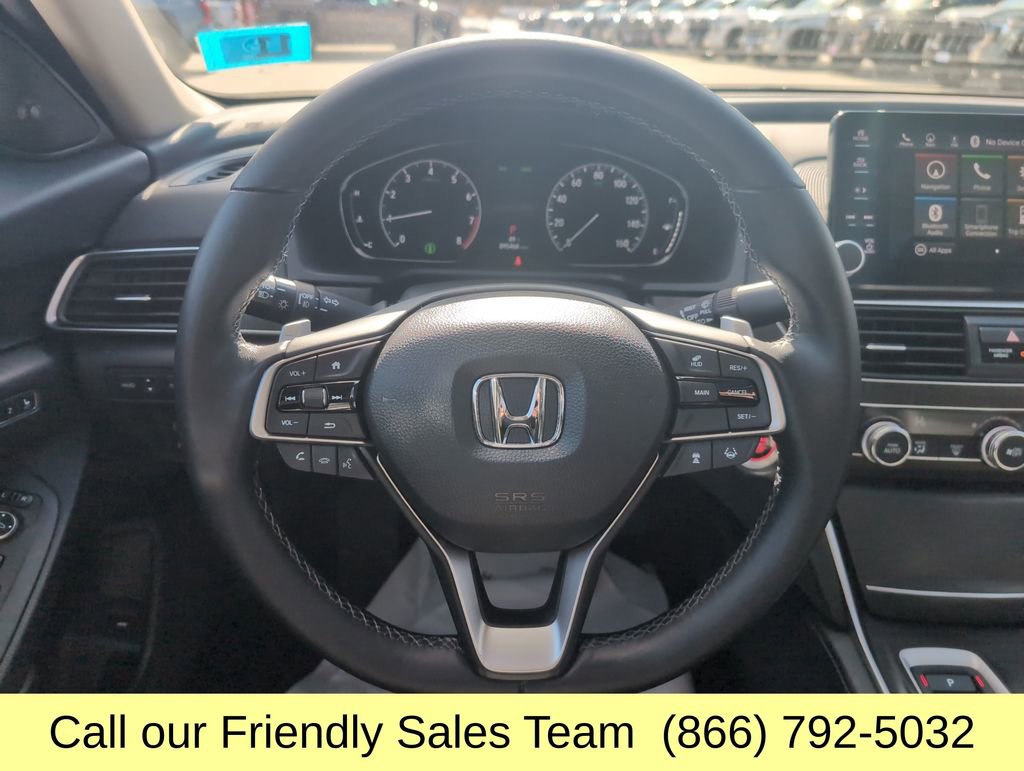 Used 2018 Honda Accord Touring image 16