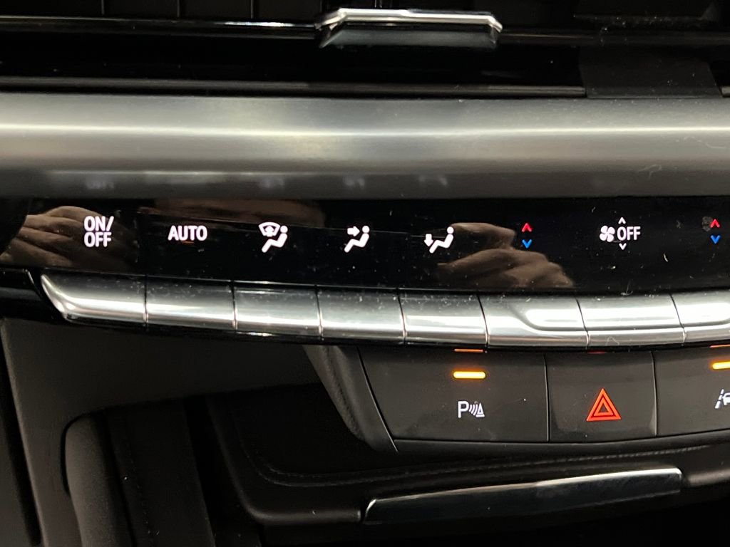 Used 2024 Cadillac XT4 Premium Luxury image 49