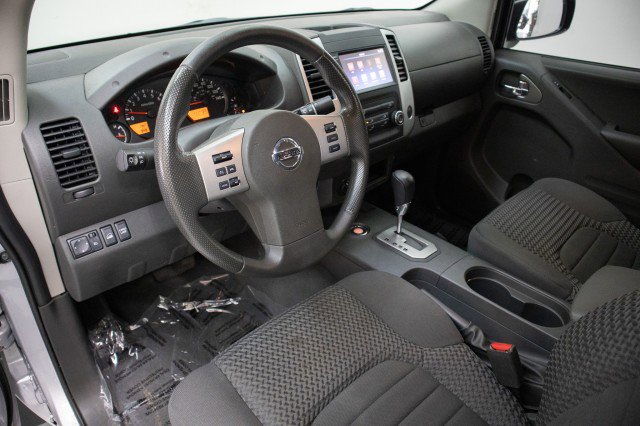 Used 2020 Nissan Frontier SV w/ SV Utility Package image 9