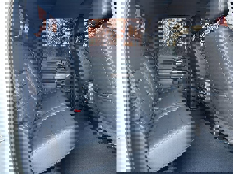 Used 2023 Chevrolet Silverado 2500 LTZ w/ LTZ Premium Package image 44