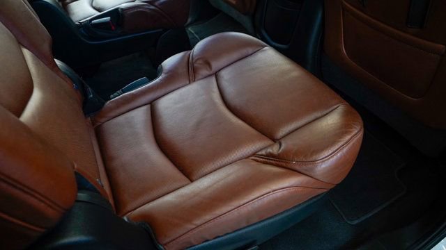 Used 2019 Cadillac Escalade ESV Premium Luxury image 92