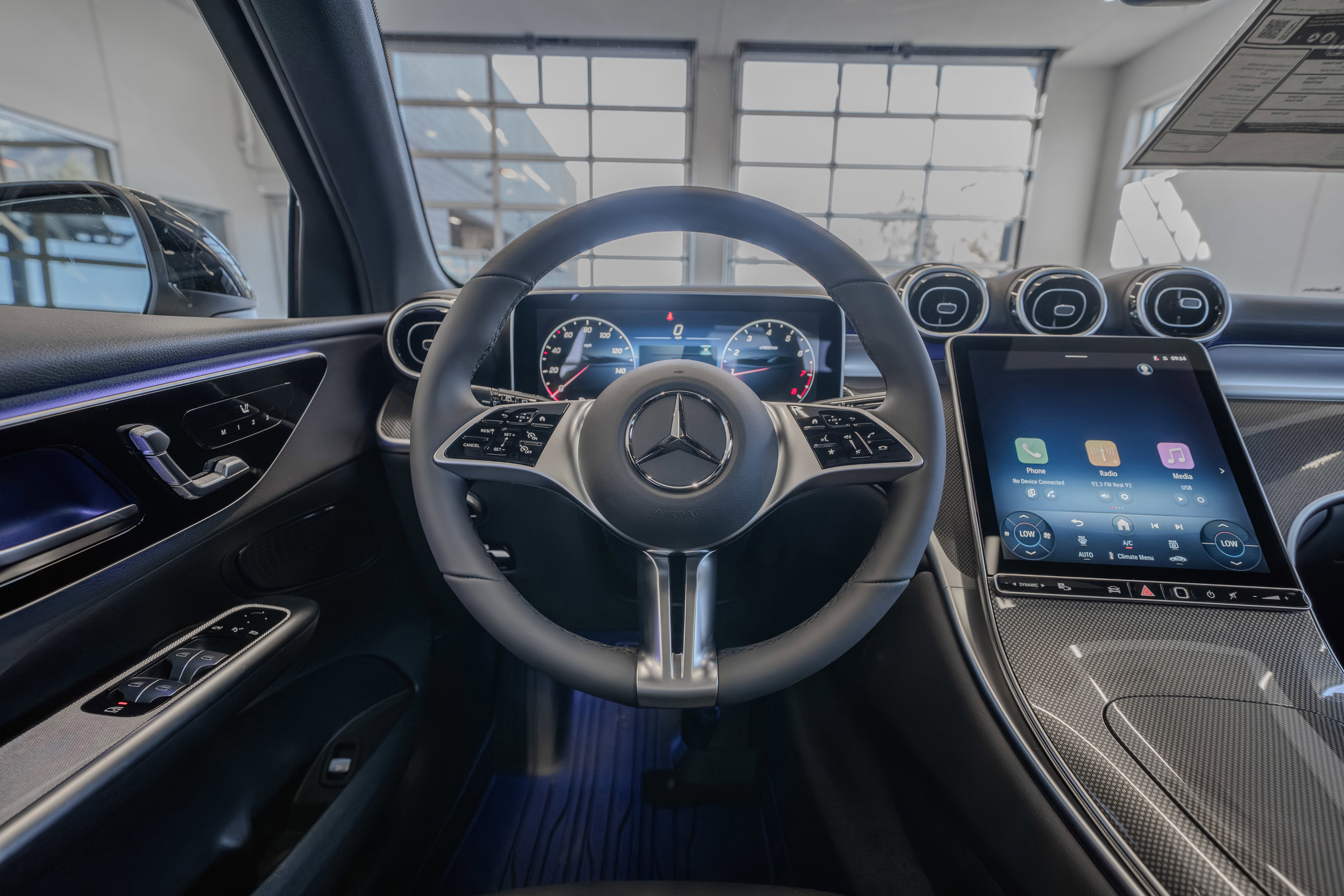 New 2026 Mercedes-Benz GLC 300 4MATIC image 9