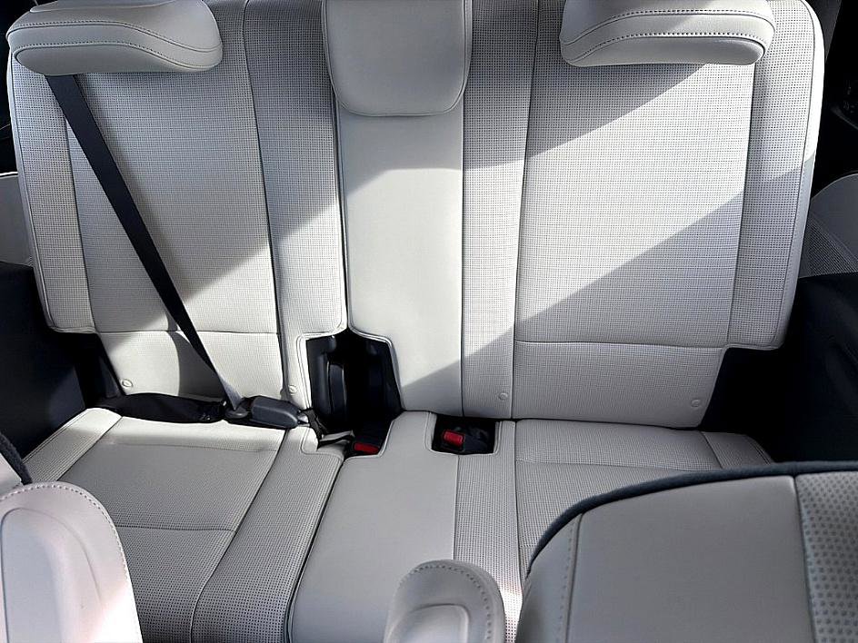 Certified 2026 Hyundai Palisade Calligraphy image 9