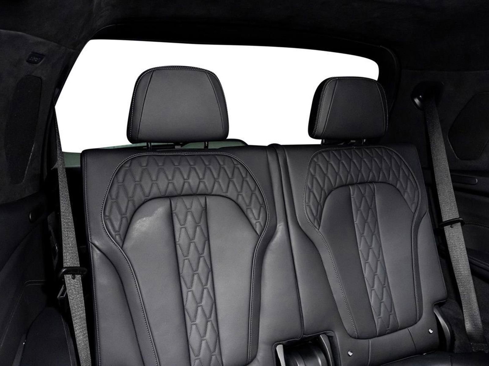 Used 2023 BMW X7 xDrive40i w/ Premium Package image 46