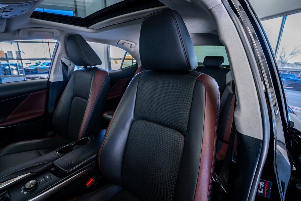 Used 2017 Lexus IS 200t w/ Navigation System Package image 35