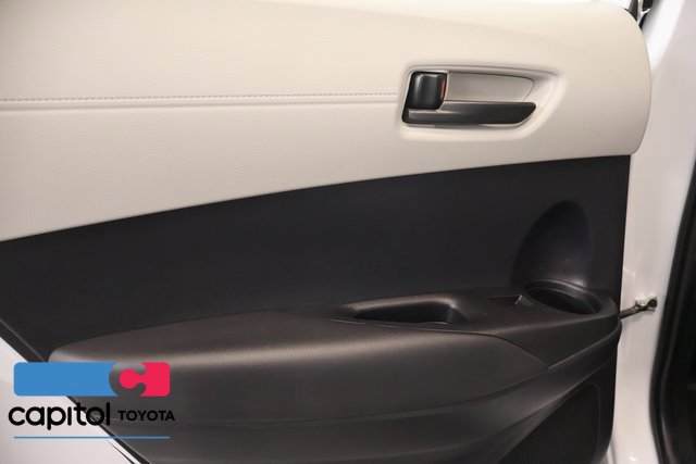 Certified 2025 Toyota Corolla Cross L AWD/4WD image 29