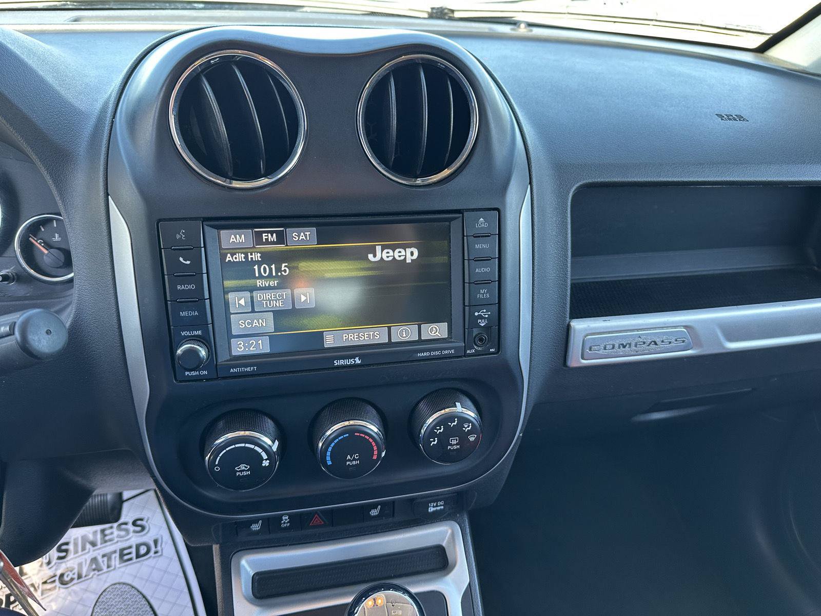 Used 2017 Jeep Compass High Altitude FWD image 26