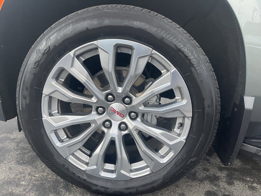 Used 2023 GMC Yukon Denali image 12
