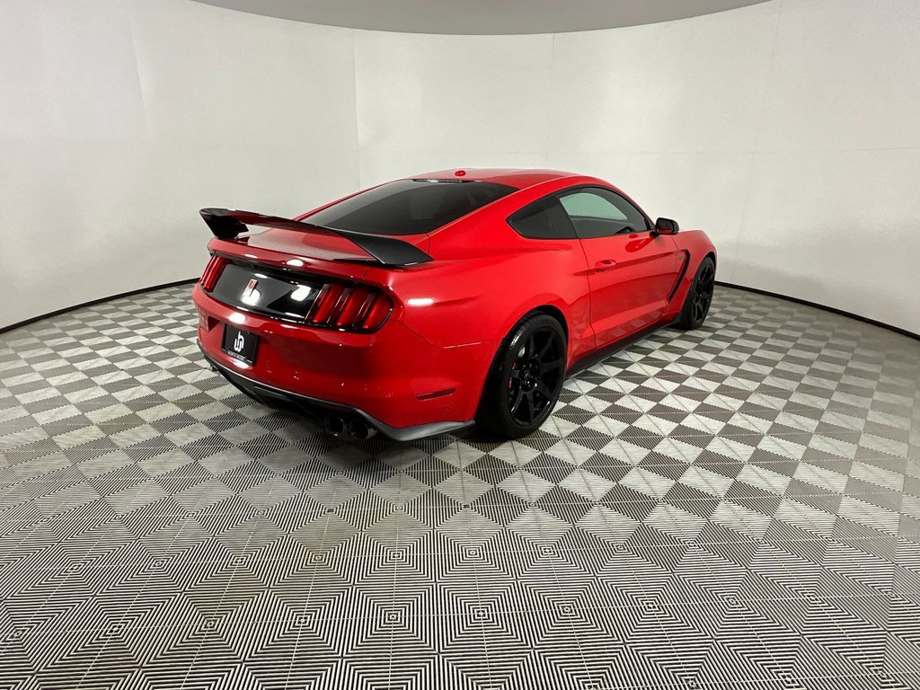 Used 2017 Ford Mustang Shelby GT350R image 4