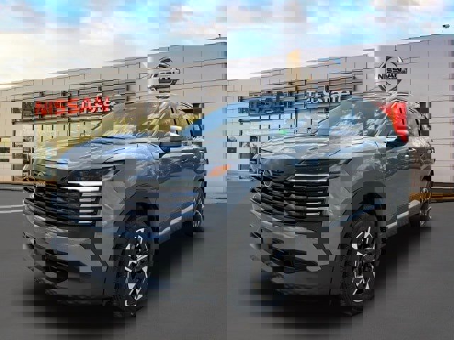 New 2025 Nissan Kicks SV image 2