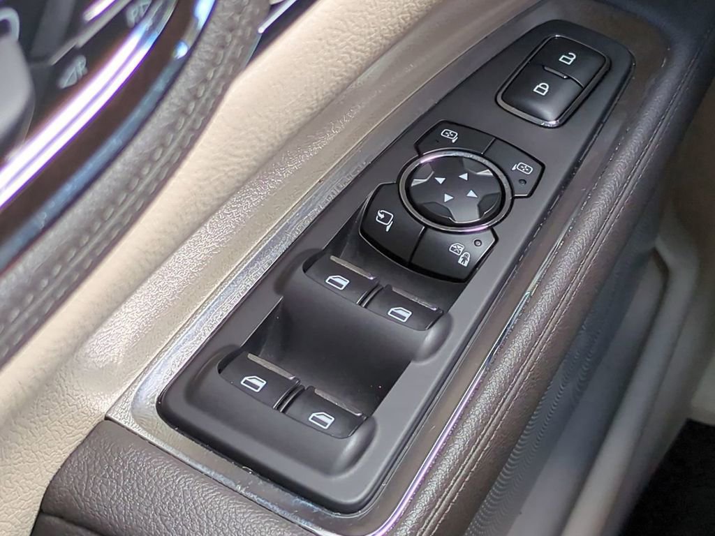 Used 2020 Lincoln Continental Reserve w/ Luxury Package image 24