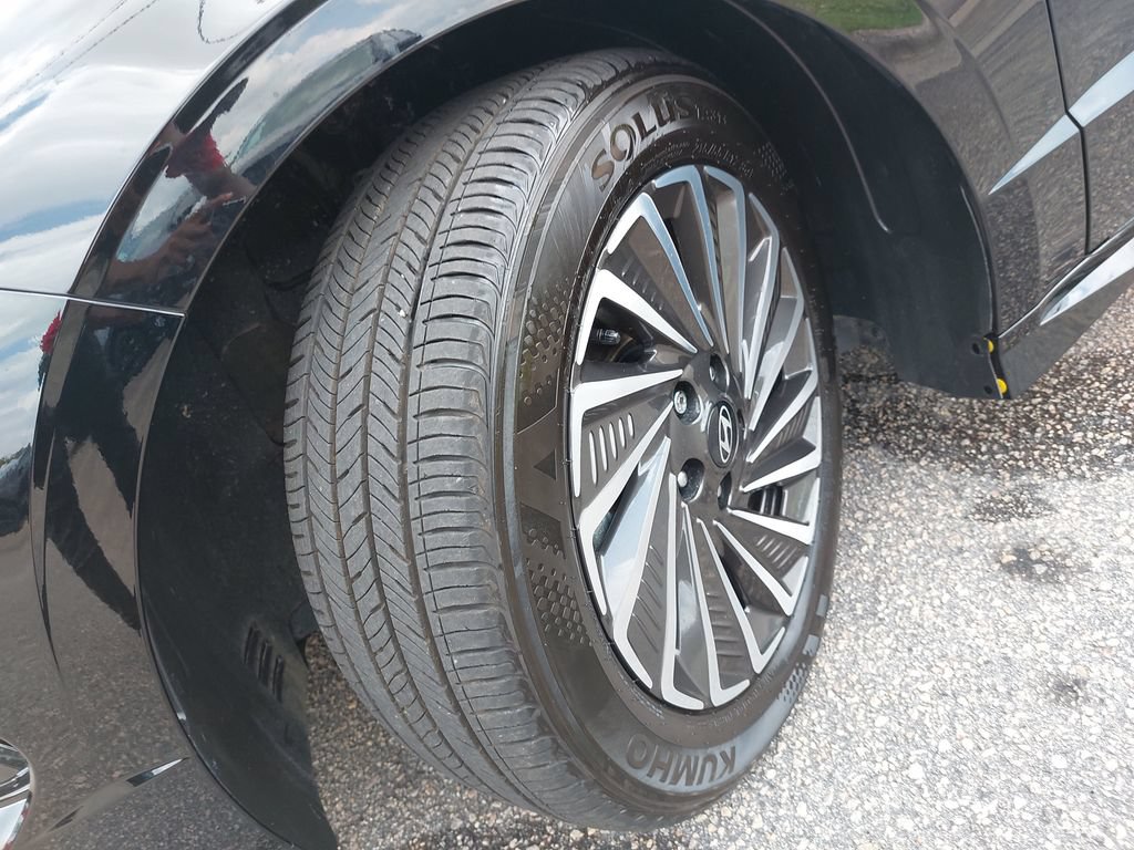 Certified 2025 Hyundai Sonata SEL FWD image 31