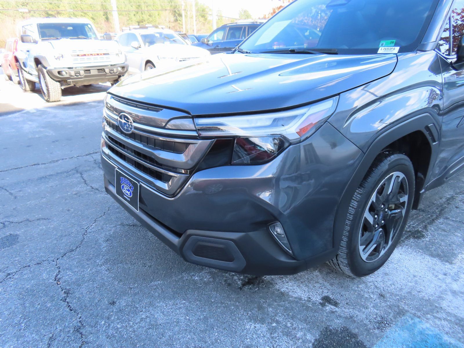 Used 2025 Subaru Forester Limited w/ Popular Package image 8