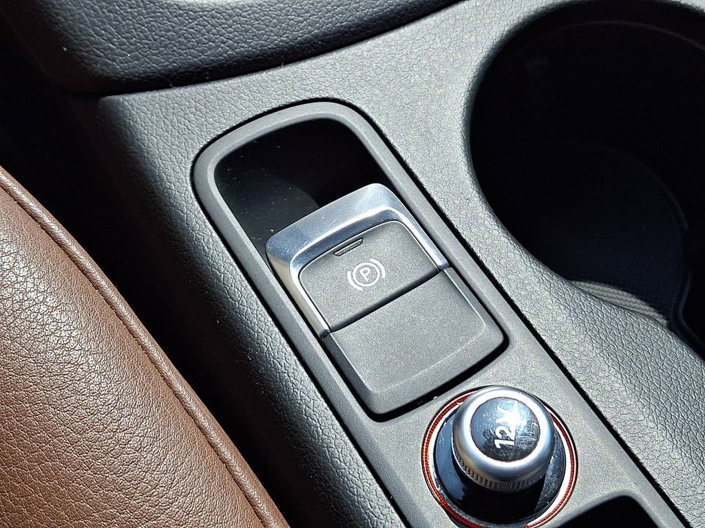 Used 2017 Audi Q3 2.0T Premium w/ Convenience Package image 27