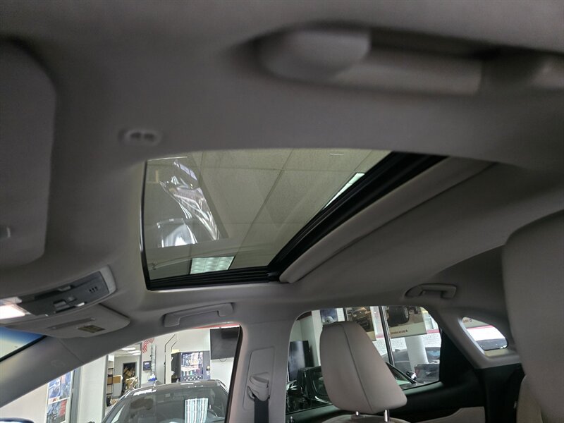 Used 2017 Lexus RX 350 AWD w/ Premium Package image 21