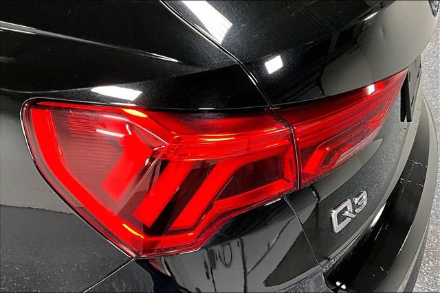 Used 2019 Audi Q3 2.0T Premium image 23