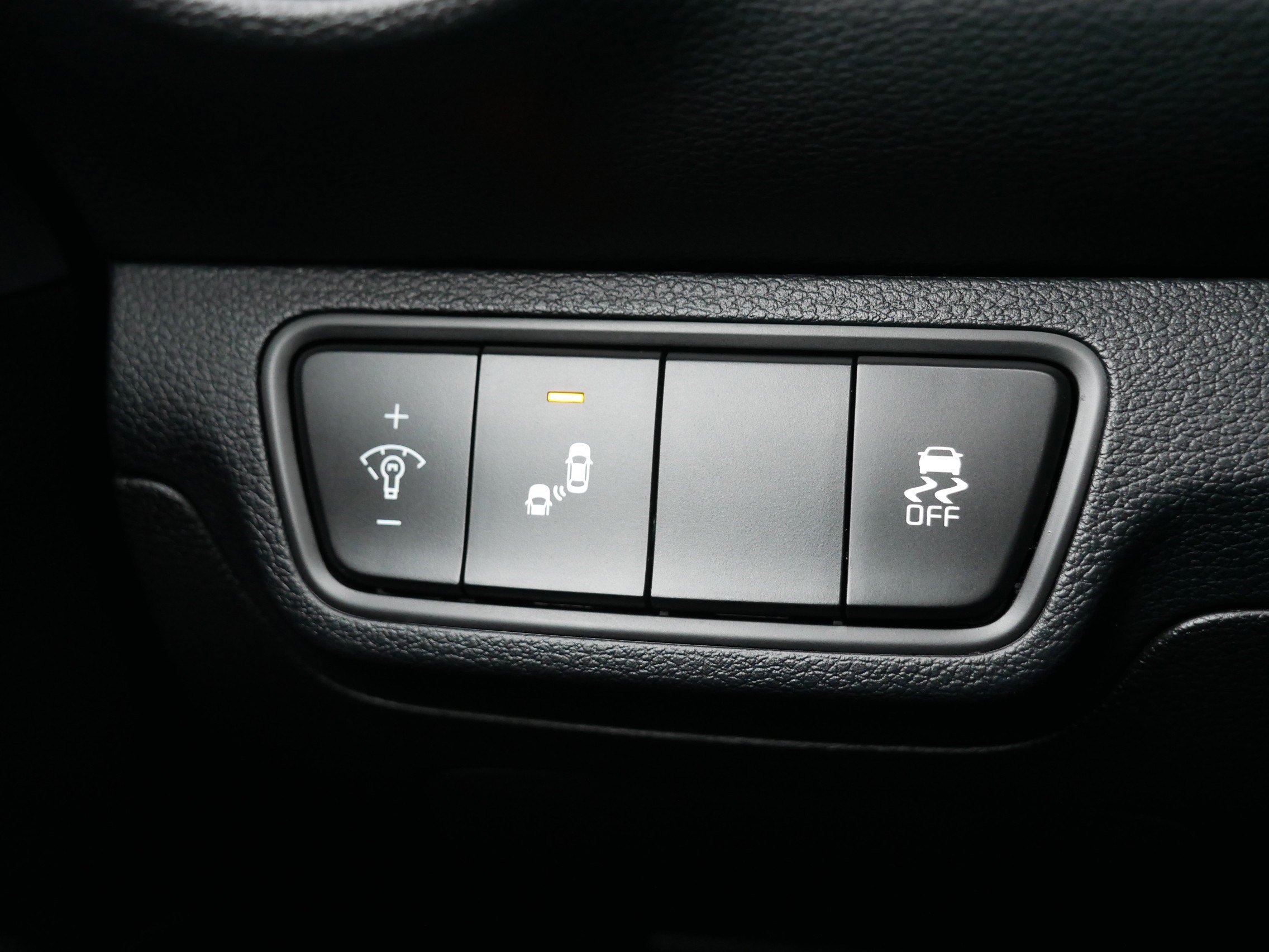 Certified 2023 Kia Forte LXS w/ LXS Technology Package image 26