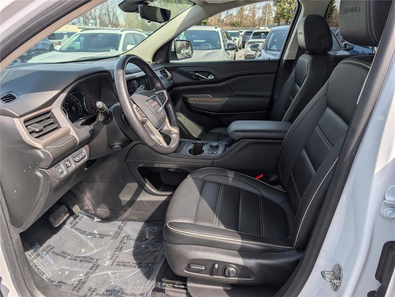 Used 2021 GMC Acadia Denali w/ Denali Ultimate Package image 17