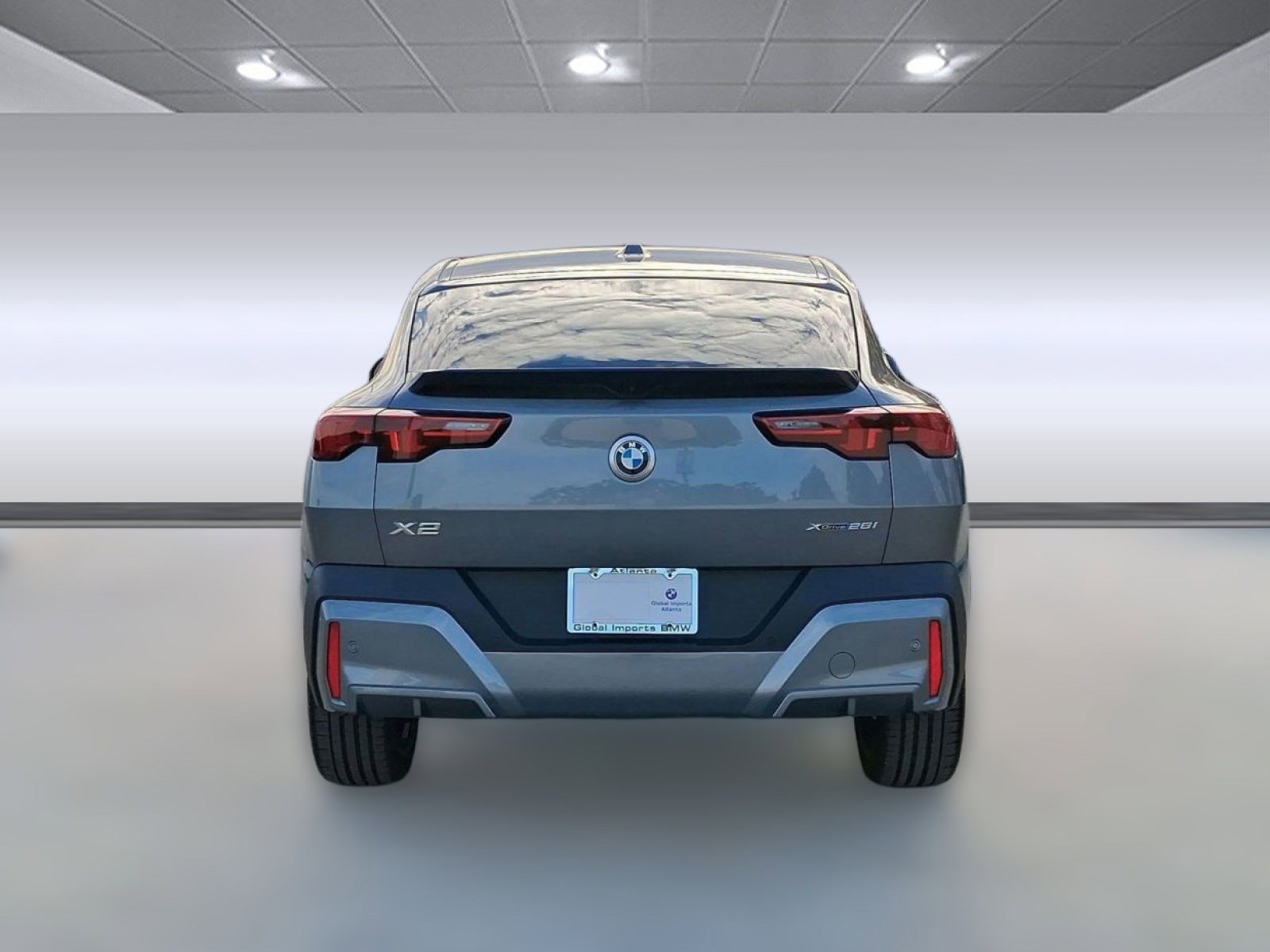 Used 2026 BMW X2 xDrive28i w/ Technology Package AWD/4WD image 9