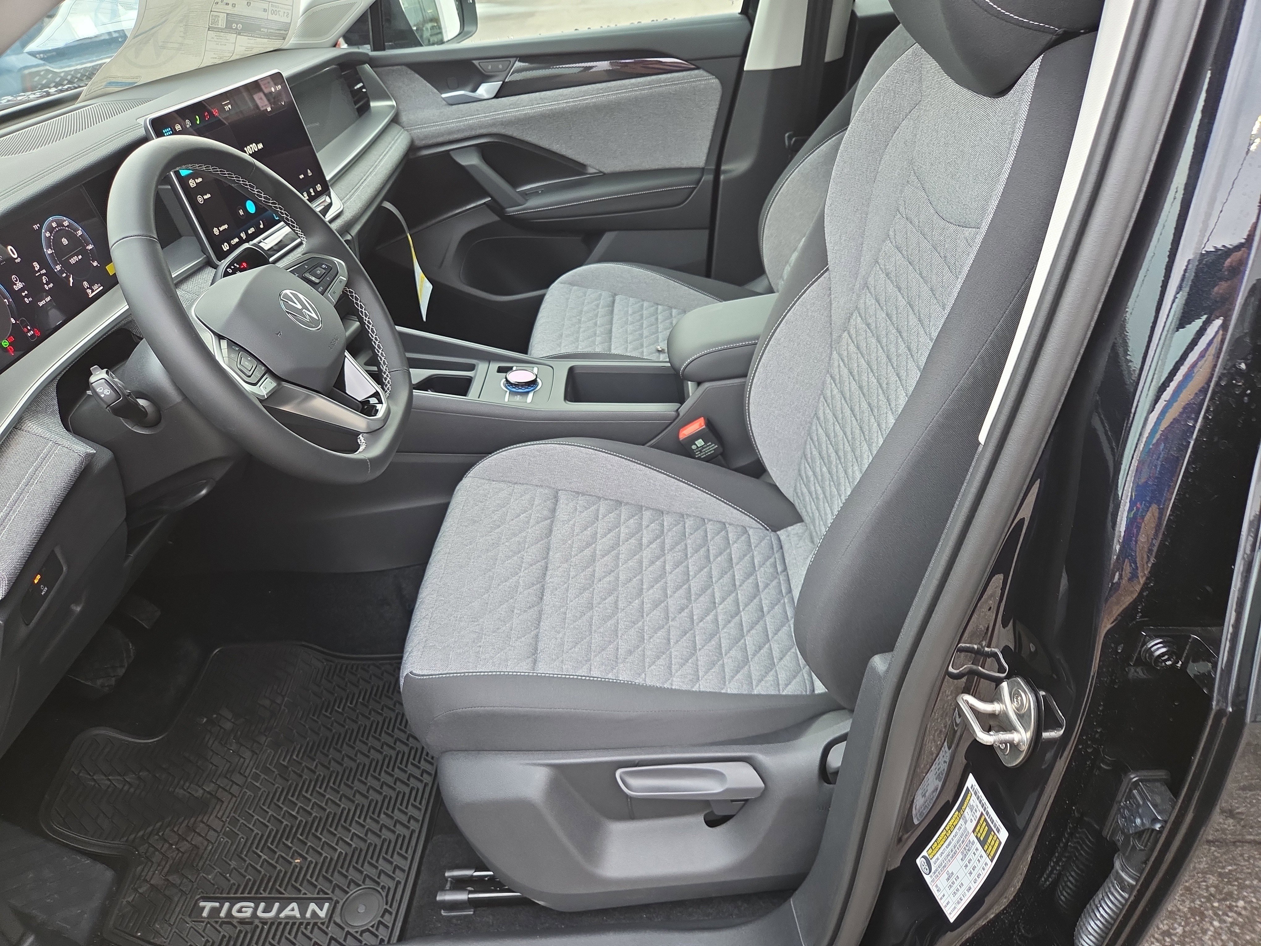 New 2026 Volkswagen Tiguan S image 4