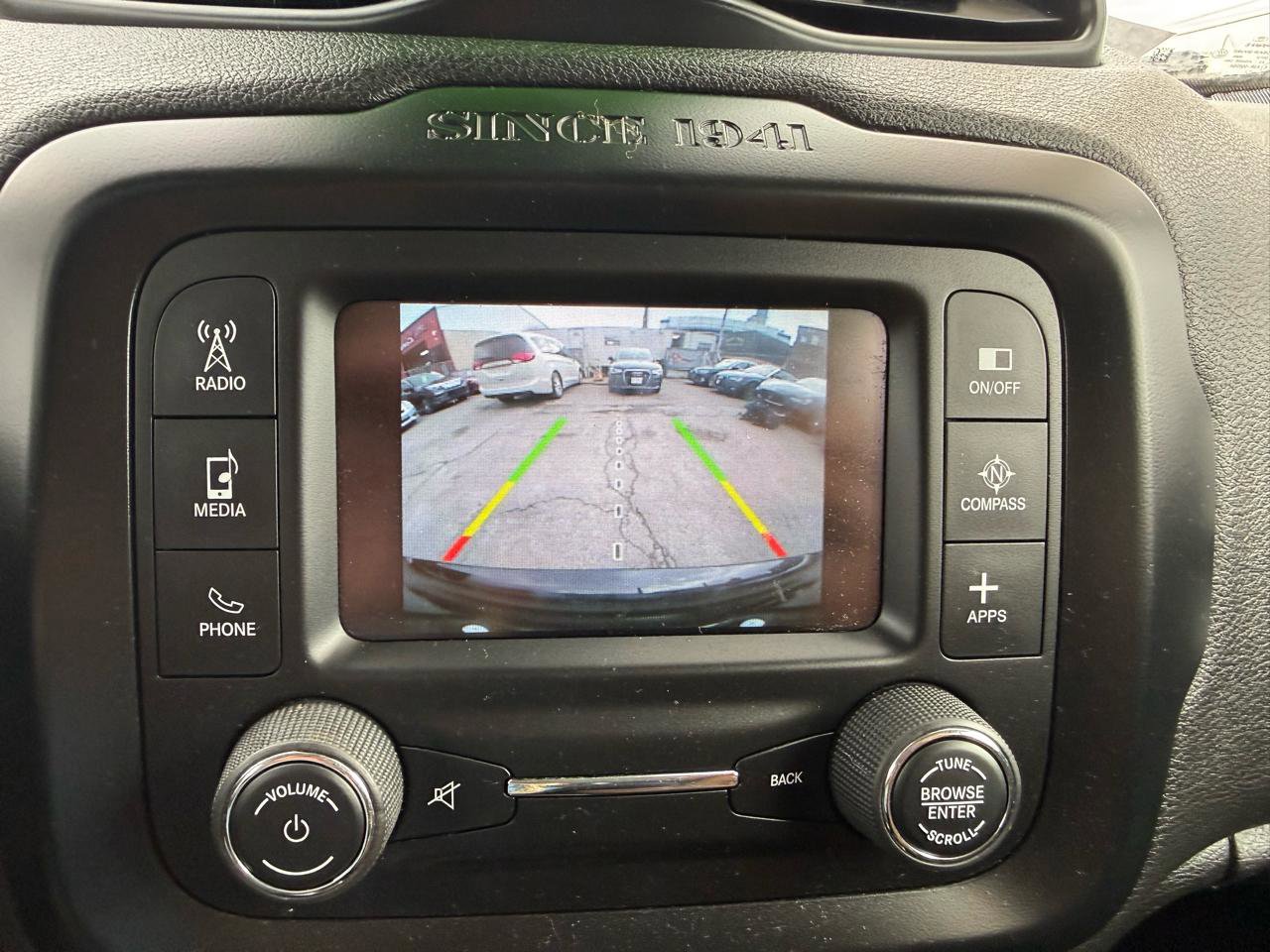 Used 2016 Jeep Renegade Latitude w/ Cold Weather Group image 14