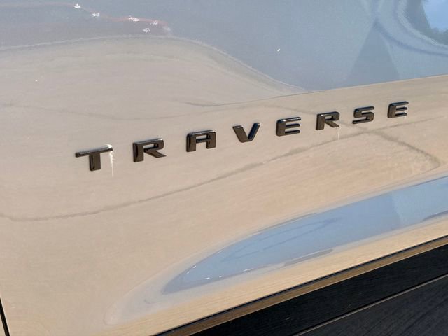 New 2026 Chevrolet Traverse RS w/ LPO, Floor Liner Package FWD image 4