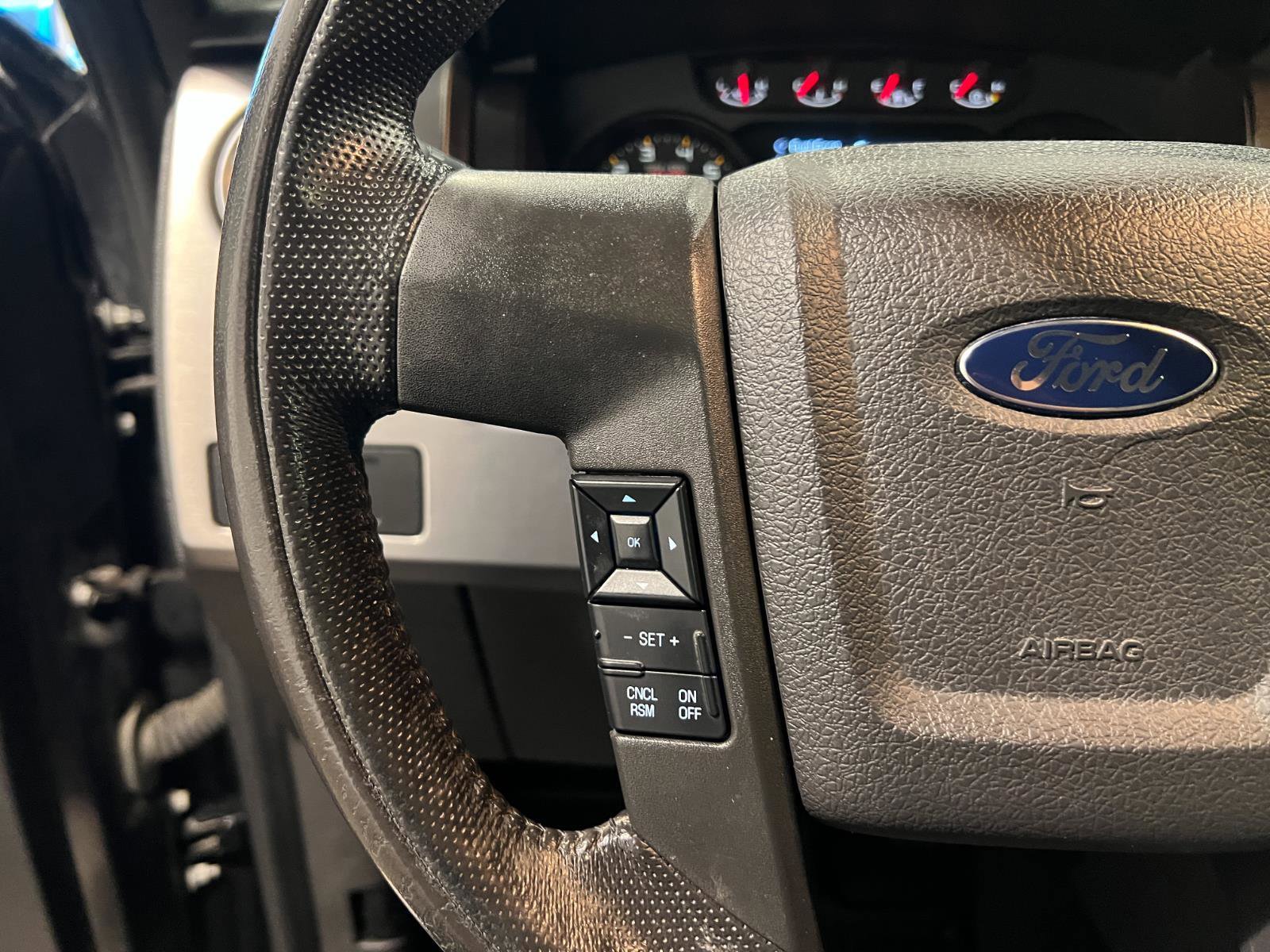 Used 2014 Ford F150 Raptor w/ Equipment Group 801A Luxury AWD/4WD image 14