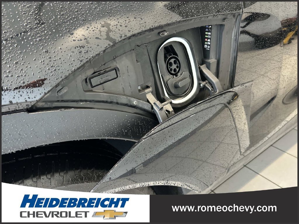 Used 2024 Chevrolet Blazer EV LT AWD/4WD image 36