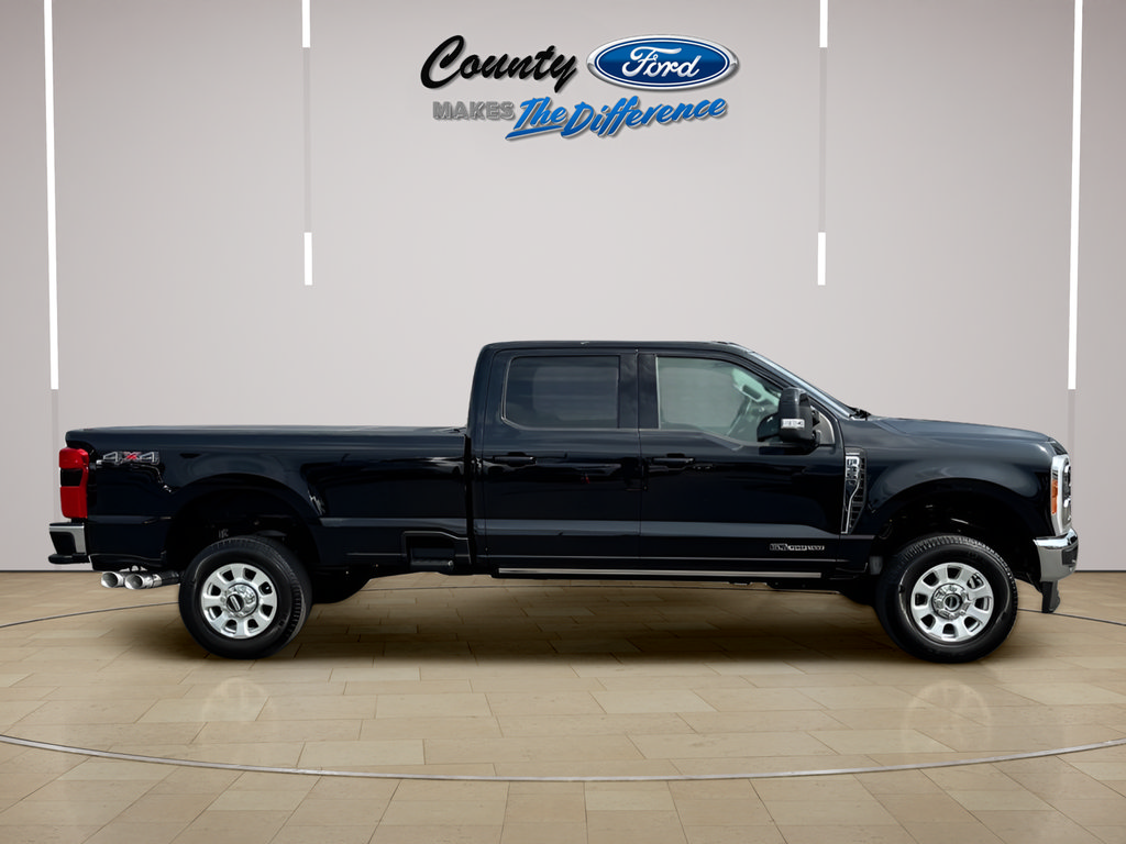 Used 2023 Ford F350 Lariat w/ Lariat Ultimate Package AWD/4WD image 25