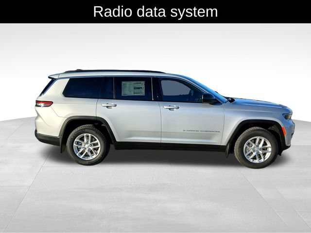 New 2025 Jeep Grand Cherokee L Laredo w/ Luxury Tech Group I AWD/4WD image 6