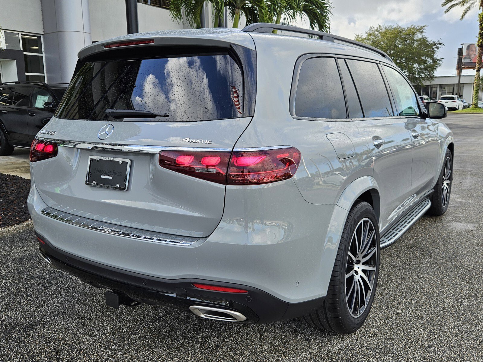 New 2026 Mercedes-Benz GLS 580 4MATIC image 5
