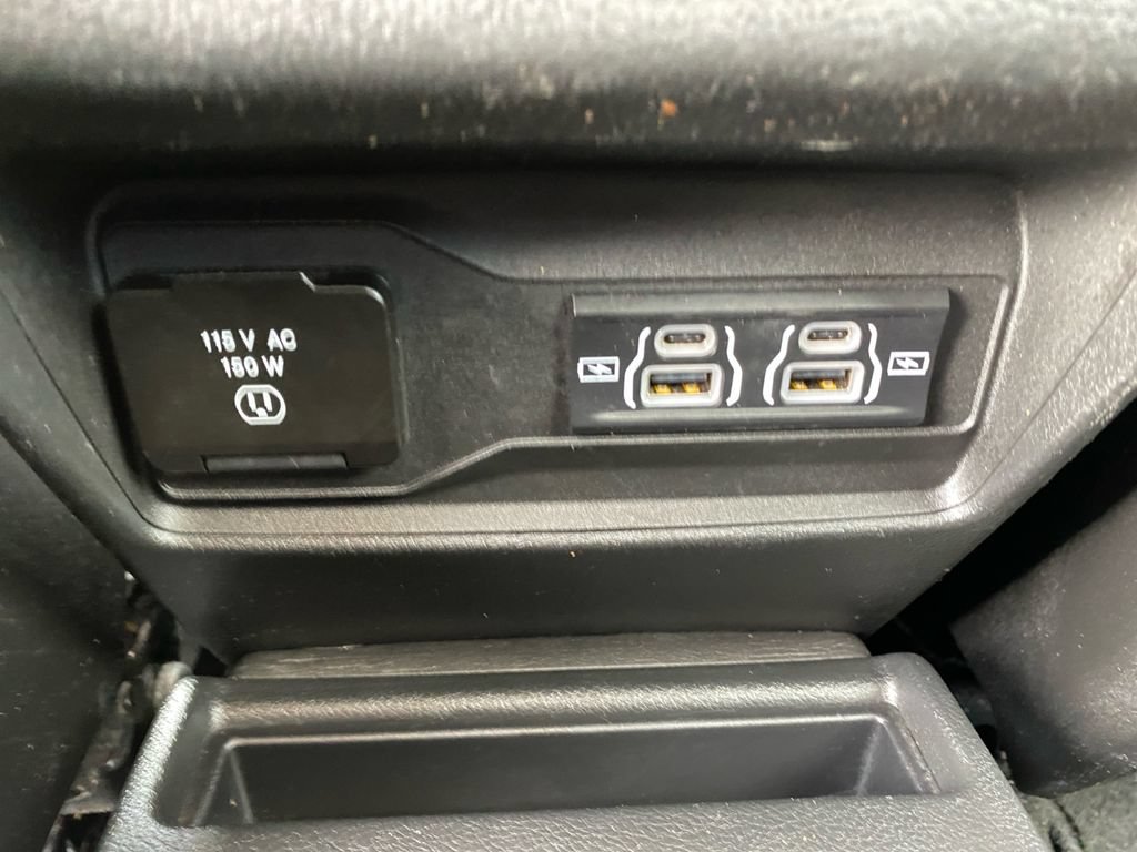 Used 2023 Jeep Grand Cherokee L Limited AWD/4WD image 33