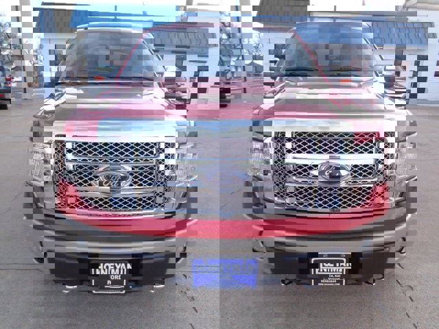 Used 2010 Ford F150 Lariat image 2