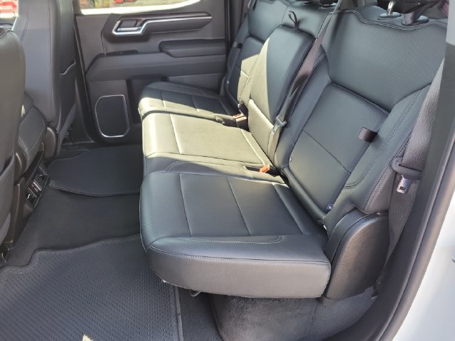 Used 2025 GMC Sierra 1500 SLT AWD/4WD image 25