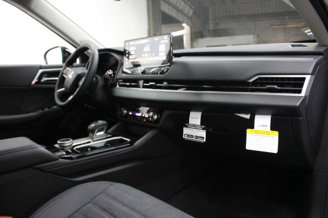 New 2026 Mitsubishi Outlander Trail Edition image 17