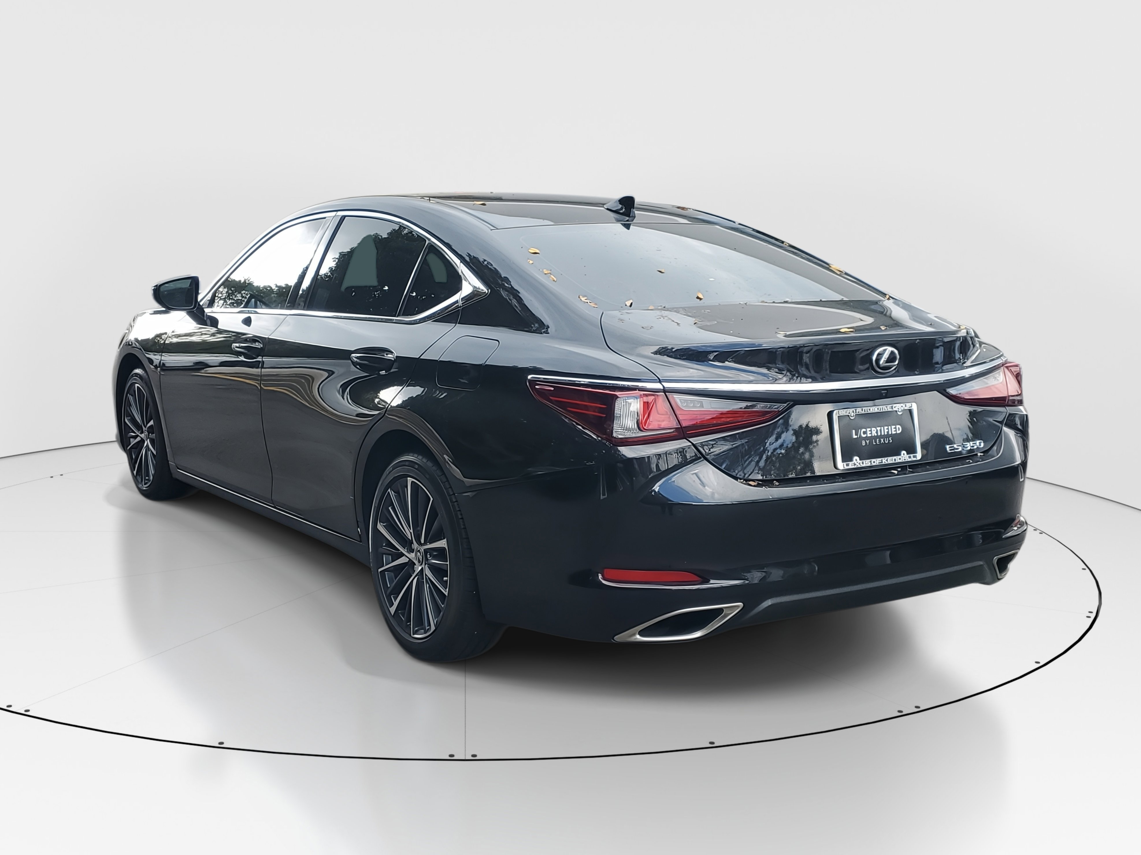 Used 2024 Lexus ES 350 w/ Premium Package image 6