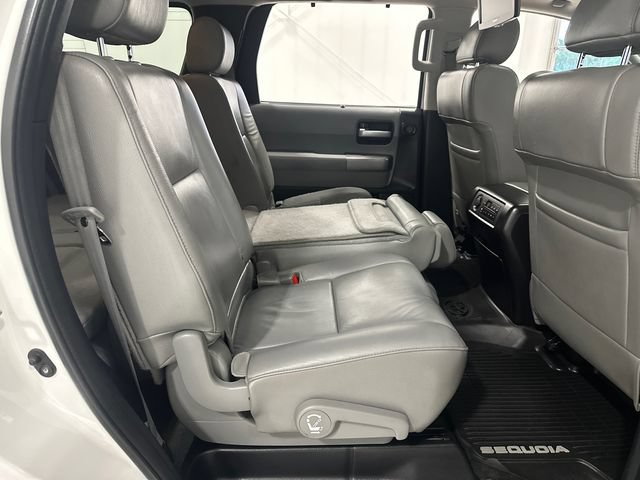 Used 2016 Toyota Sequoia Limited AWD/4WD image 32