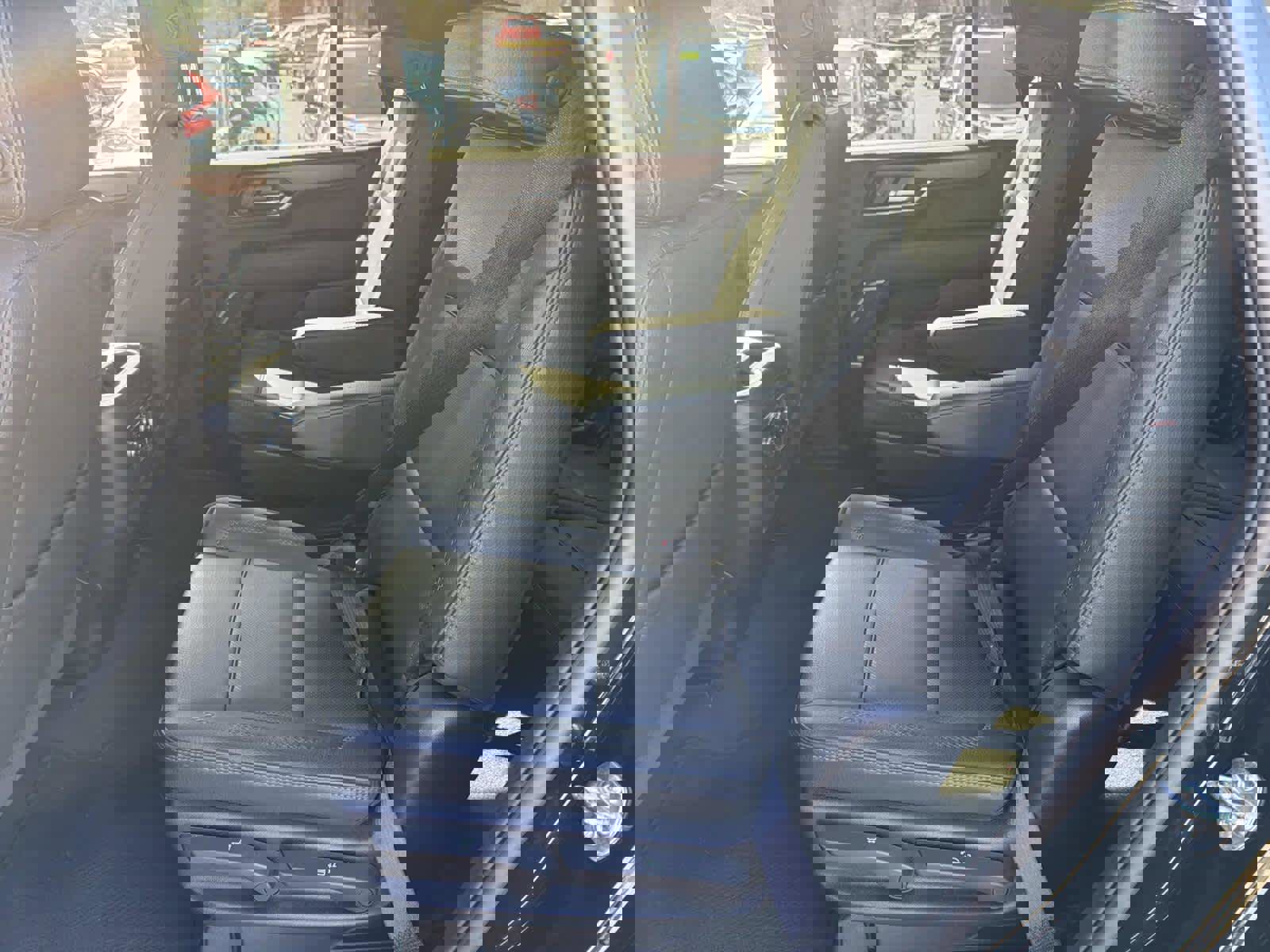 Used 2025 GMC Yukon Denali image 12