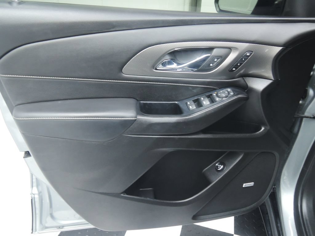 Used 2024 Chevrolet Traverse Premier w/ Redline Edition FWD image 29