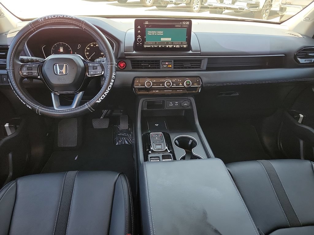 Used 2024 Honda Pilot Touring image 21